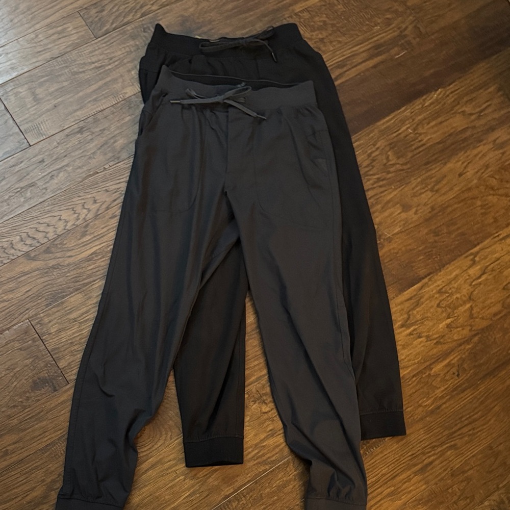 Men’s LuLu Joggers- Size Medium (2)